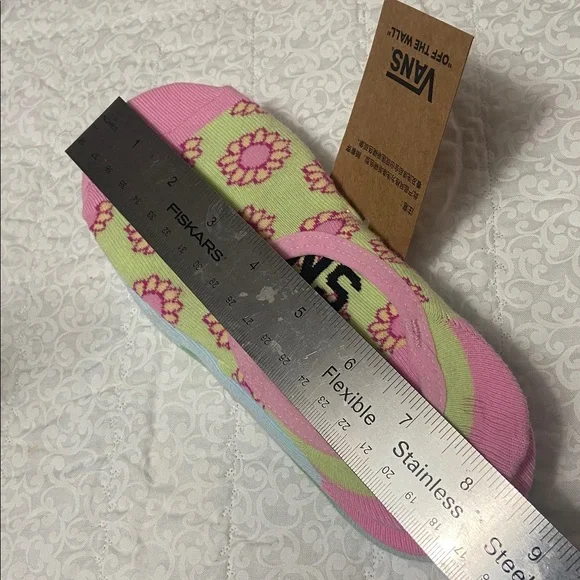 VANS  “OFF THE WALL”  No-Show Socks
BUNDLE OF THREE PAIRS - Picture 7 of 7